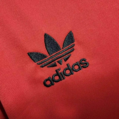 Camisa de treino pré-jogo do Manchester United 2023/24