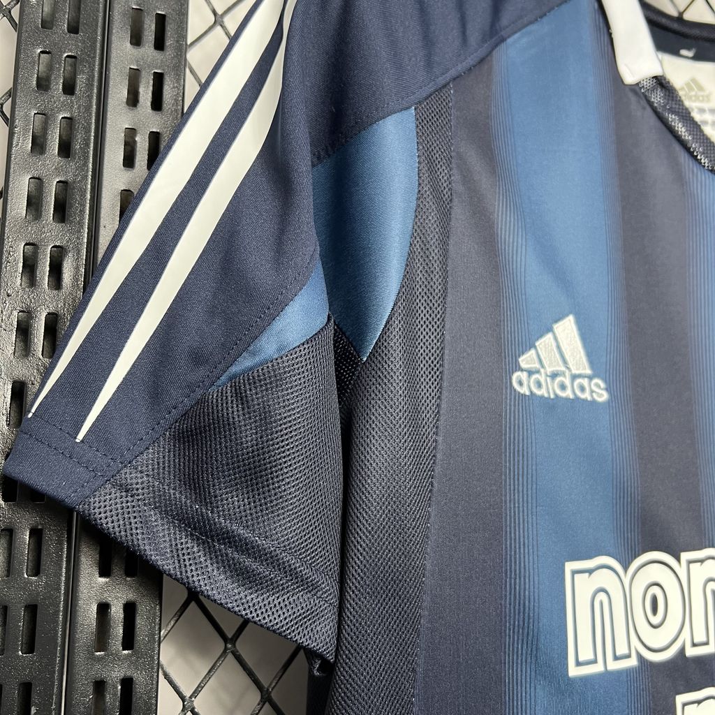 Camisa retrô reserva do Newcastle United 2004/06