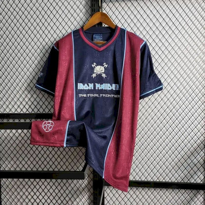 Camisa retrô do West Ham United 2011