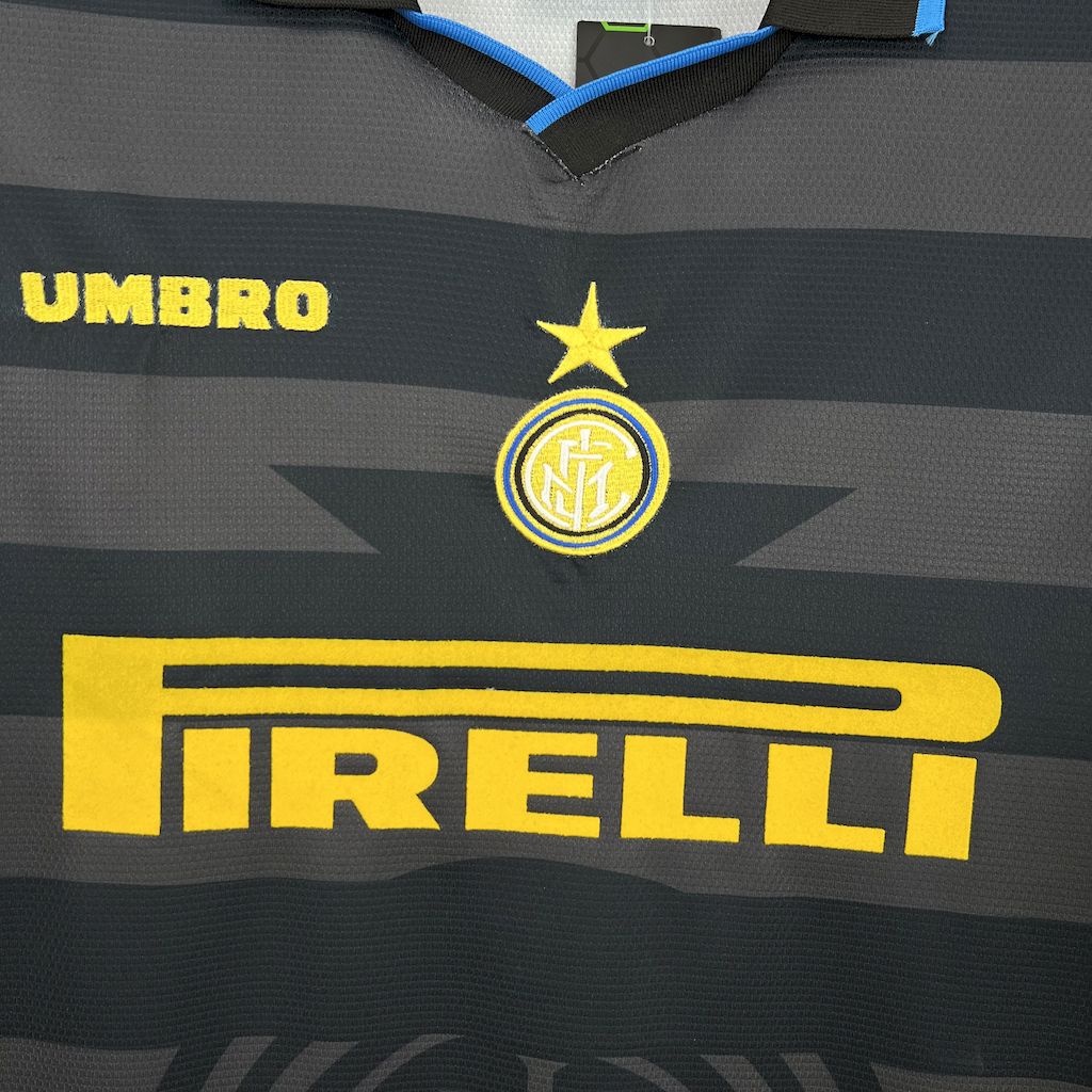 Camisa retrô do Inter de Milão 1997/98