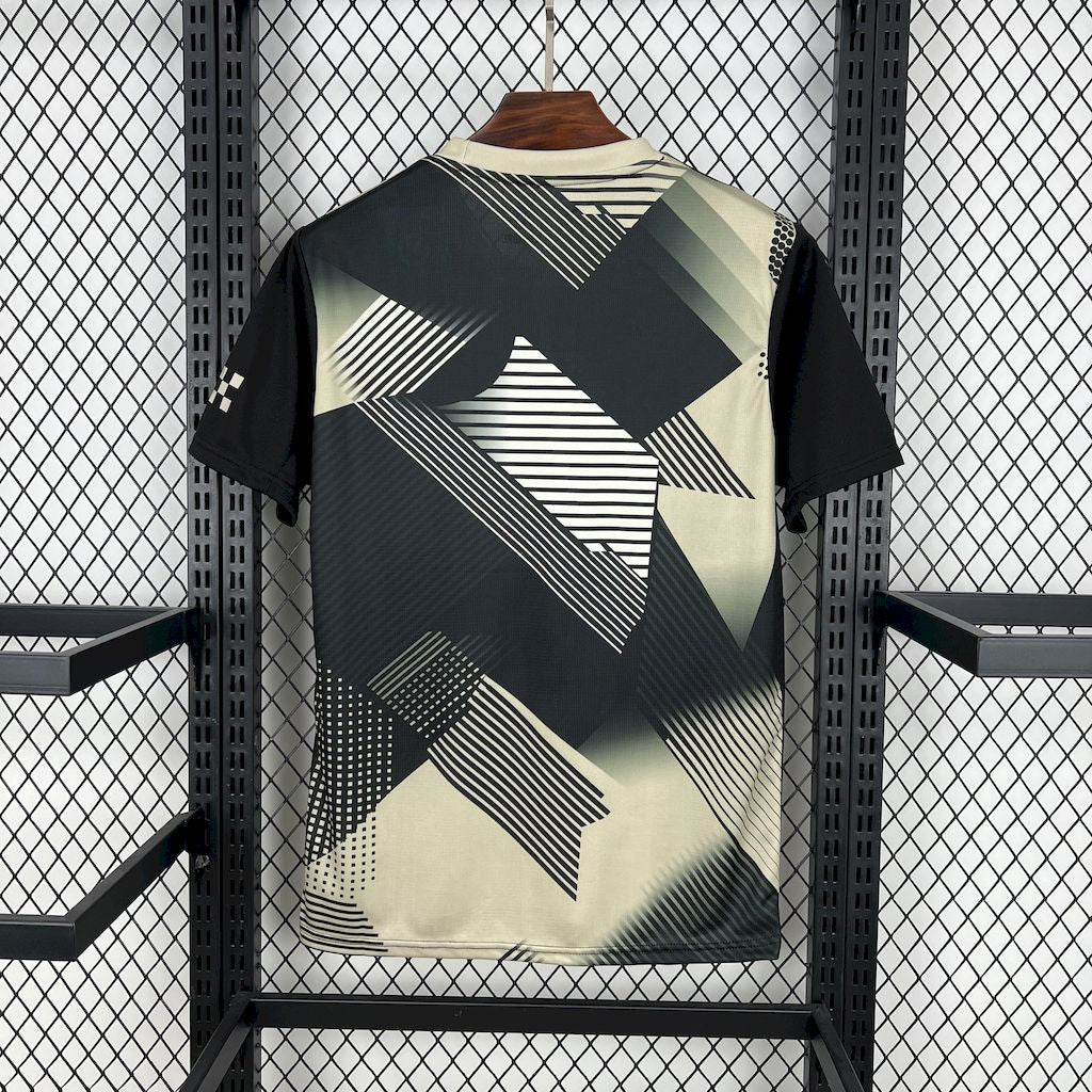 Camisa Manchester City 2025/26 preta e amarela versão conceitual
