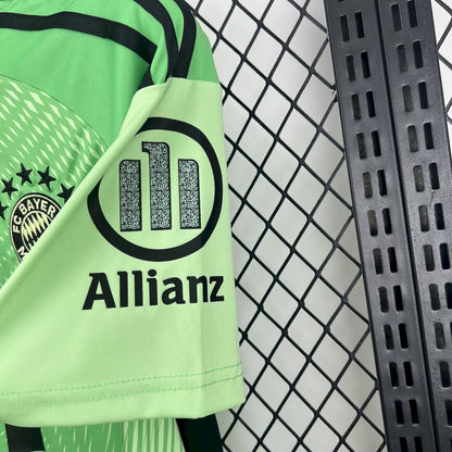 Bayern Munich 2025/26 Green Goalkeeper Jersey