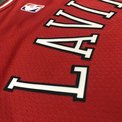Camisa masculina Zach LaVine vermelha 2021-22 Swingman Team – Edição City