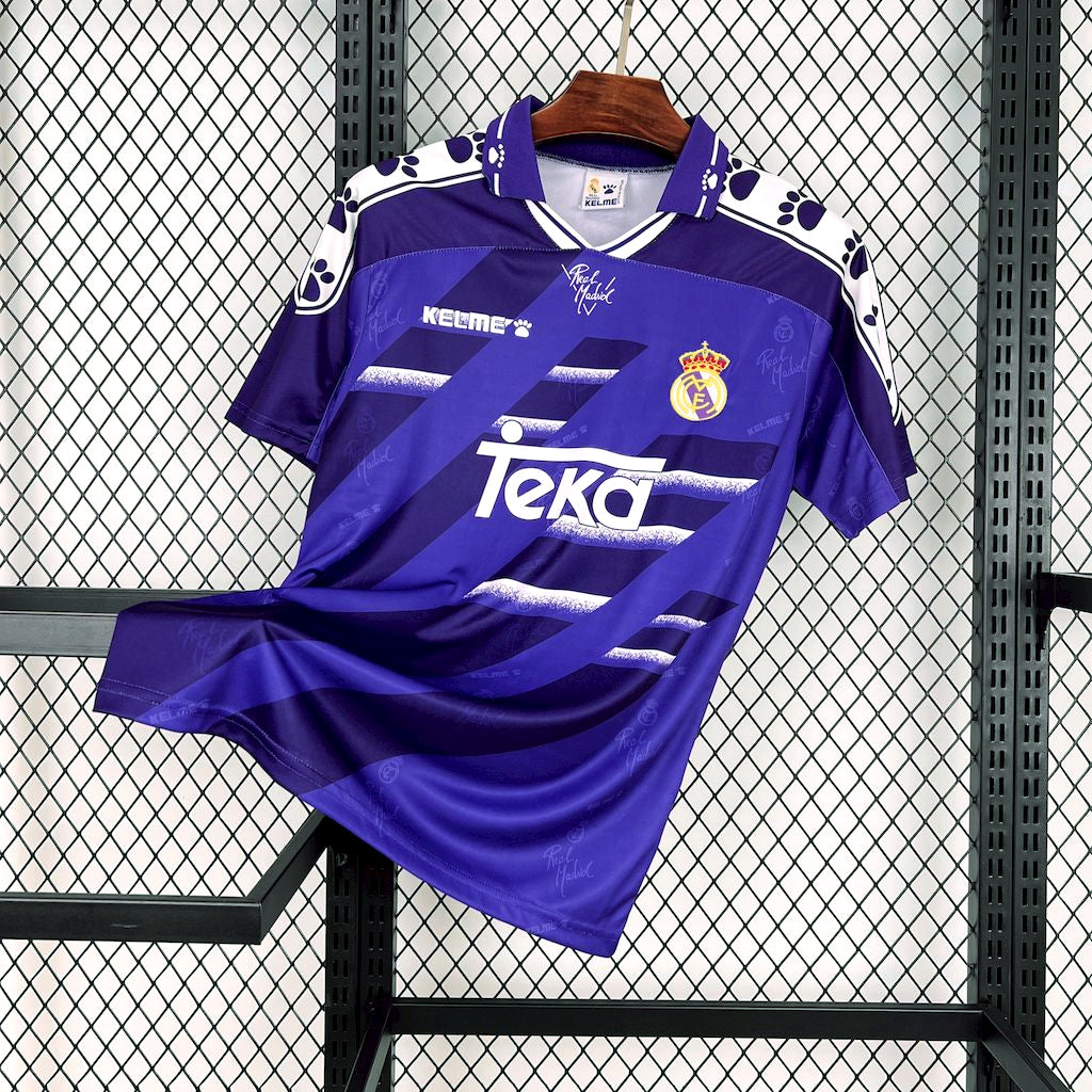 Camisa reserva retrô do Real Madrid 1994/96