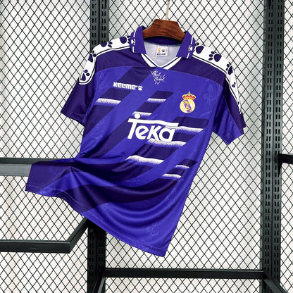 Camisa reserva retrô do Real Madrid 1994/96