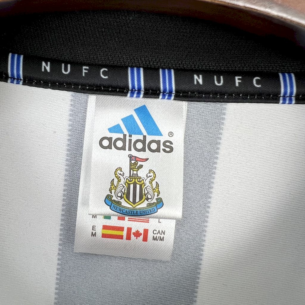 Camisa retrô do Newcastle United 1999/00