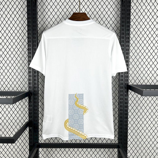 Camisa Tottenham Hotspur 2025/26 Edição Cobra Ouro Branco
