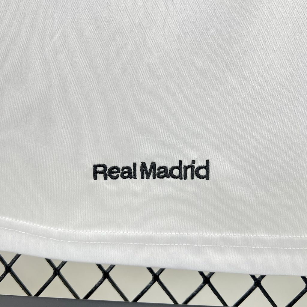 Camisa Retro Home Real Madrid 2005/06