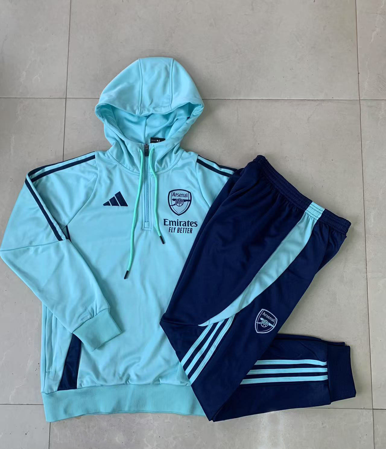 Moletom com capuz e calça Arsenal 2024/25 815