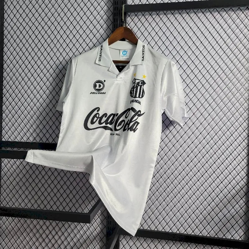 Camisa retrô titular do Santos 1993/94
