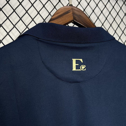 Camisa de treino pré-jogo da Alemanha para a Eurocopa 2024/25