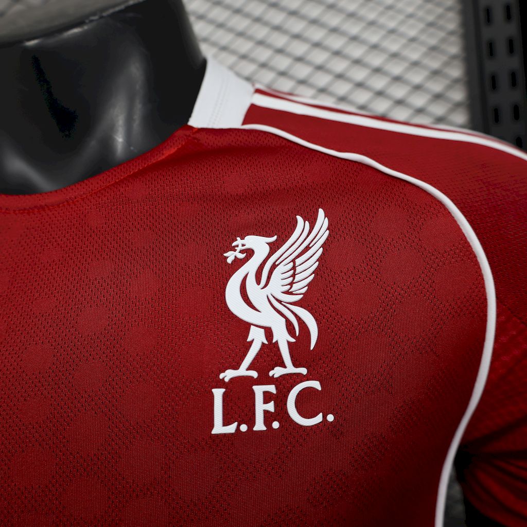 Men's Liverpool 2025/26 Home Jersey Player Version
