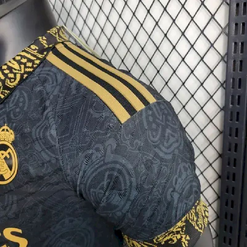 Camisa Real Madrid 2023/24 Classic Edition Versão Jogador 2