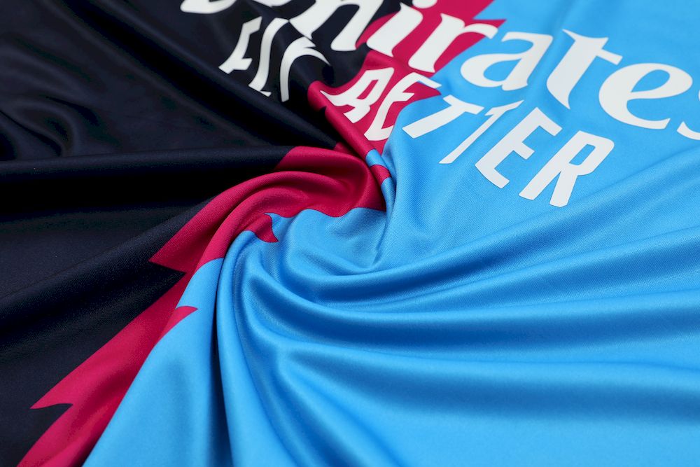 Camisa de treino adulto + short do Arsenal 2023/24 418