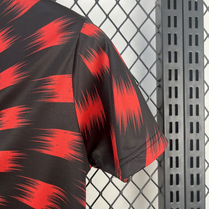 Camisa feminina pré-jogo do Flamengo 2025/26