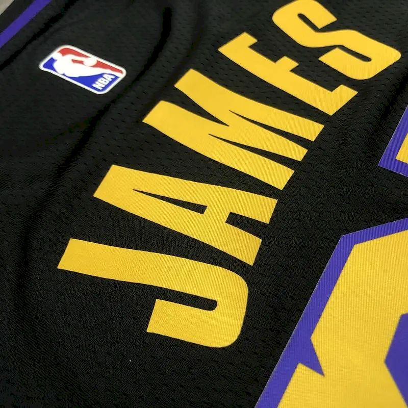 Camisa LeBron James 2020-21 Preta Swingman Versão Jogador Masculina – Noche Latina