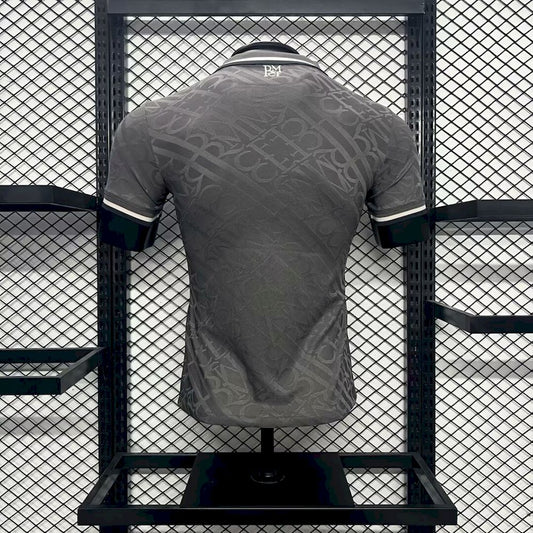 Camisa reserva do Real Madrid 2024/25, versão jogador