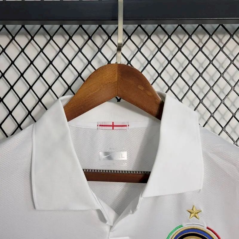 Camisa retrô reserva do Inter de Milão 2009/10