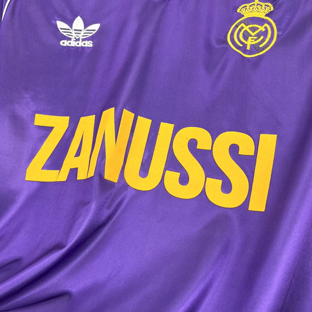 Camisa retrô de mangas compridas do Real Madrid 1984/85 Third