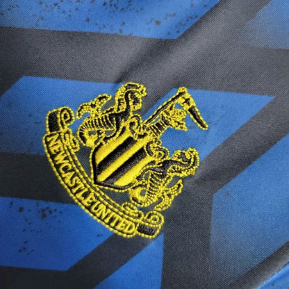 Terceiro uniforme infantil do Newcastle United 2023/24