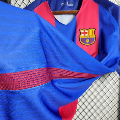 Camisa retrô titular do Barcelona 2016/17