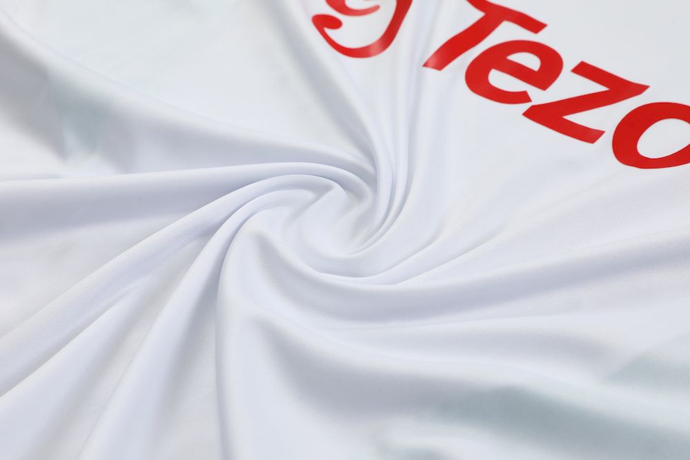 Camisa de treino adulto Manchester United 2023/24 + short 418