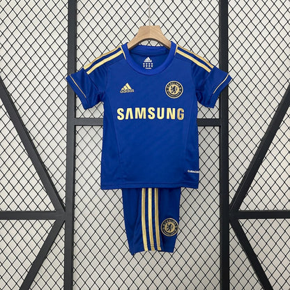Camisa e shorts retrô infantil Chelsea 2012/13