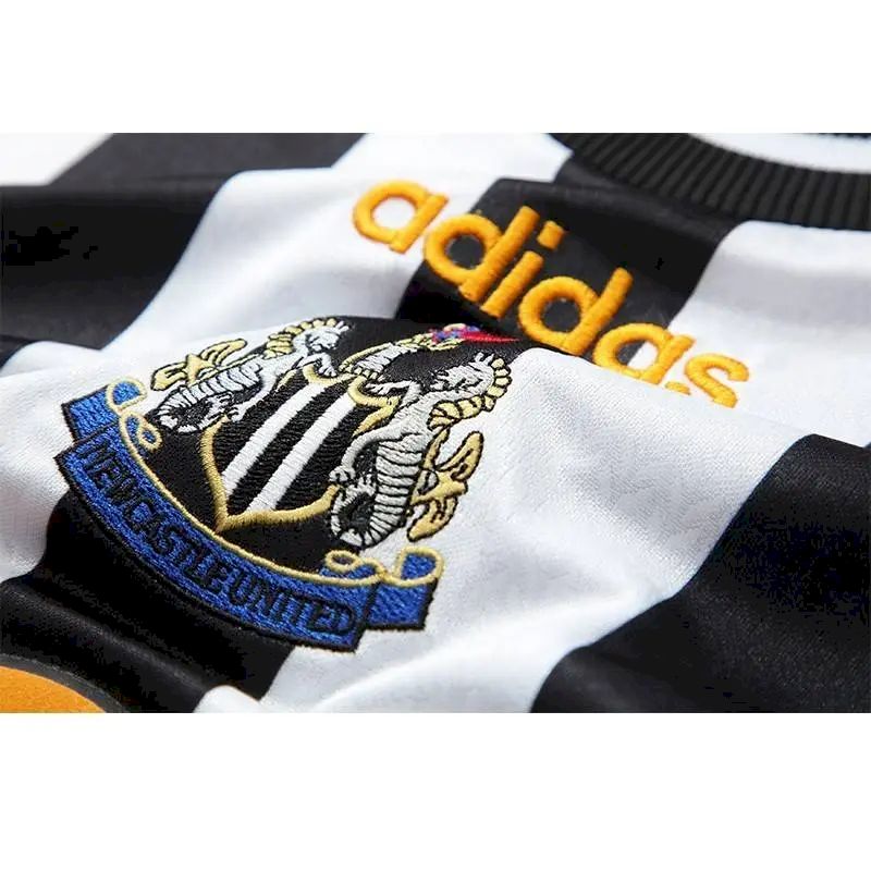Camisa retrô de mangas compridas do Newcastle United 1997/99 Home