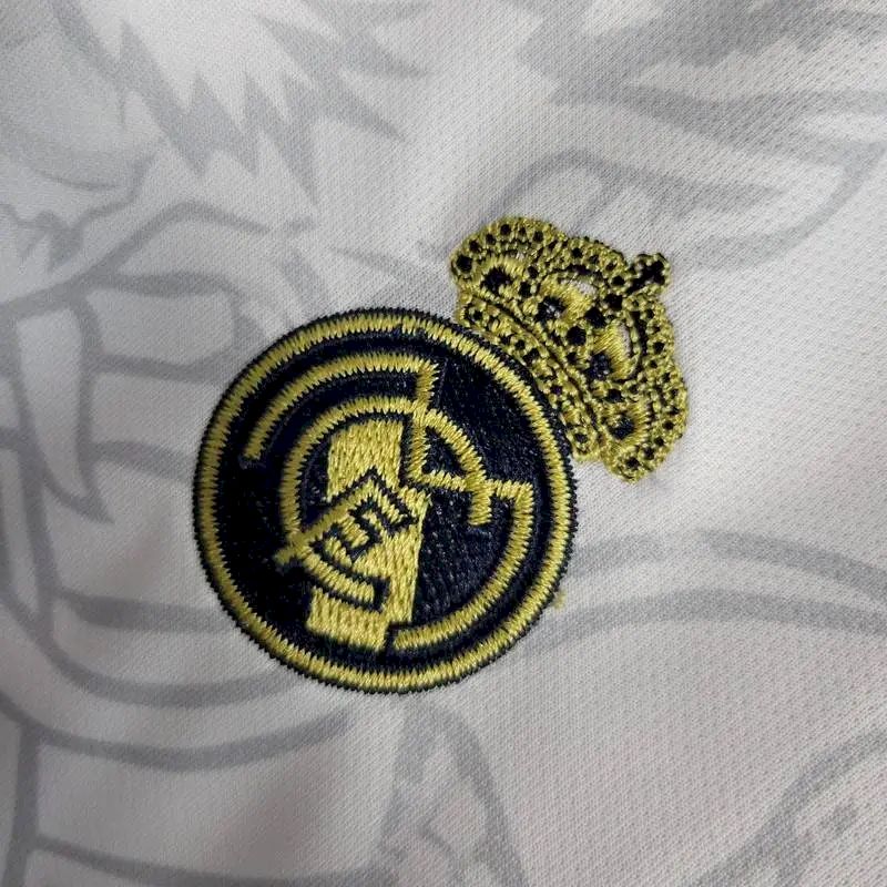 Kit Infantil Real Madrid 2022/23 White Dragon Edition