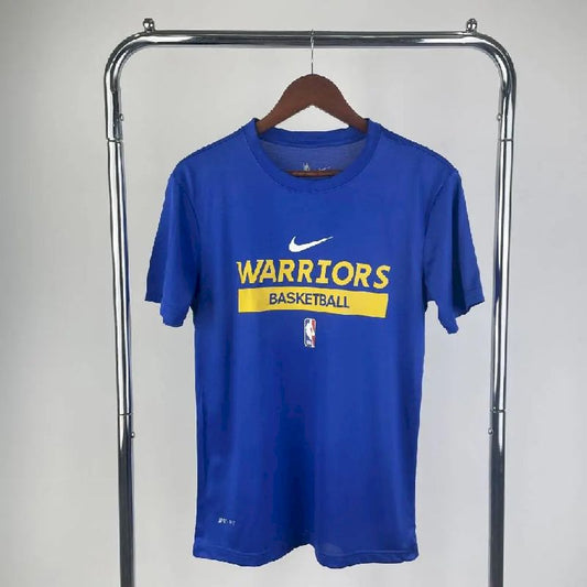 Camiseta azul masculina do time