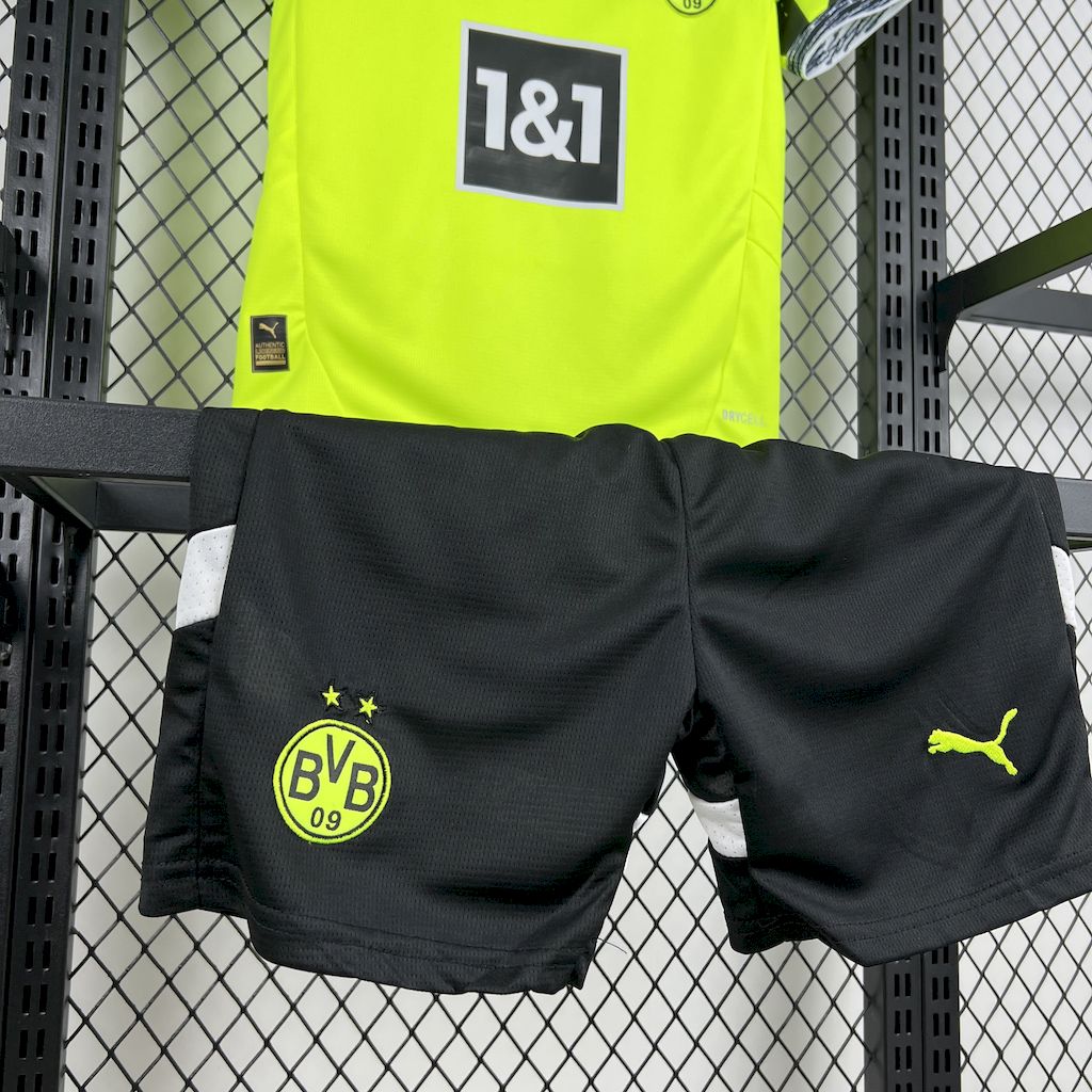 Borussia Dortmund 2025/26 Special Kids Kit