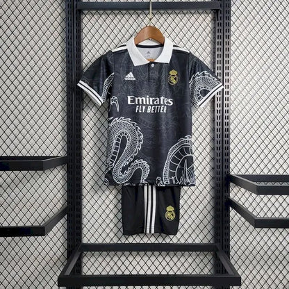 Kit Infantil Real Madrid 2022/23 Black Dragon Edition