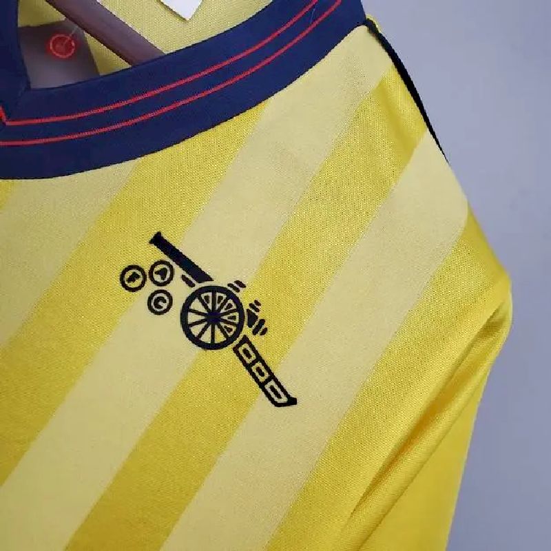 Camisa retrô reserva do Arsenal 1983/86