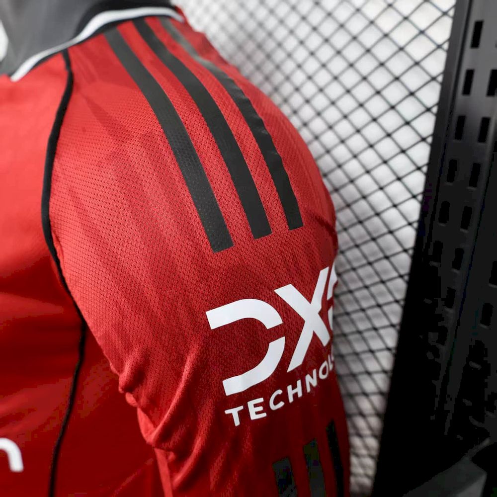 Men's Manchester United 2025/26 Home Long Sleeves Jersey Player Version