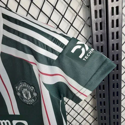 Camisa feminina reserva do Manchester United 2023/24