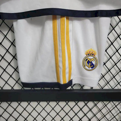 Kit infantil de manga comprida do Real Madrid 2023/24