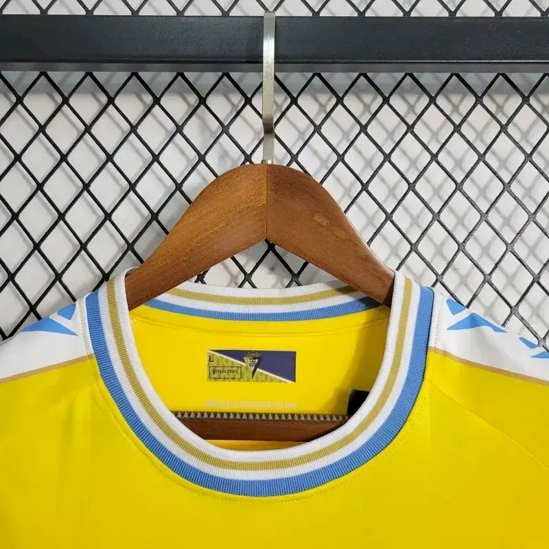 Camisa titular do Cadiz 2023/24