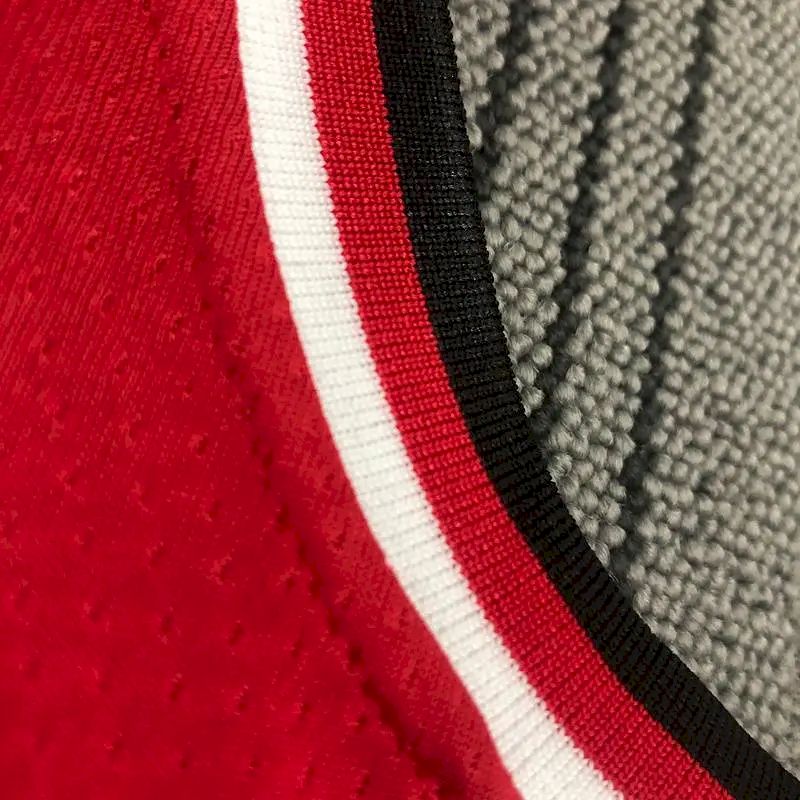 Camisa masculina Zach LaVine vermelha 2021-22 Swingman Team – Edição City