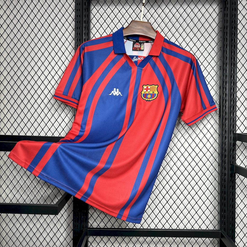 Camisa retrô titular do Barcelona 1998/99
