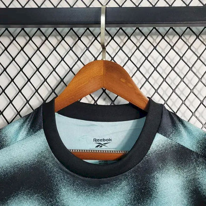Camisa de treino pré-jogo do Botafogo 2023/24