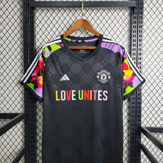 Camisa de treino pré-jogo do Manchester United 2024/25