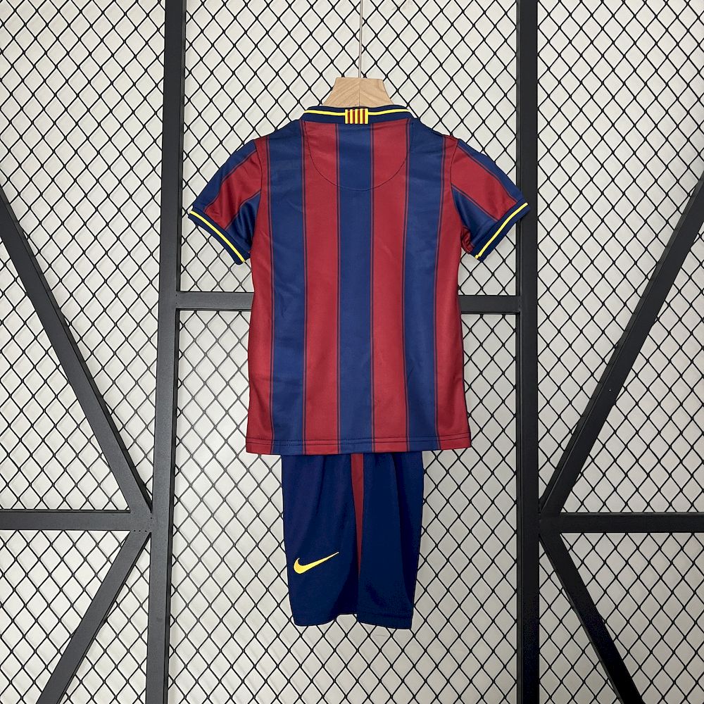 Camisa e shorts retrô infantil do Barcelona 2009/10