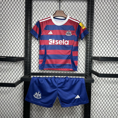 Kit reserva infantil do Newcastle United 2024/25