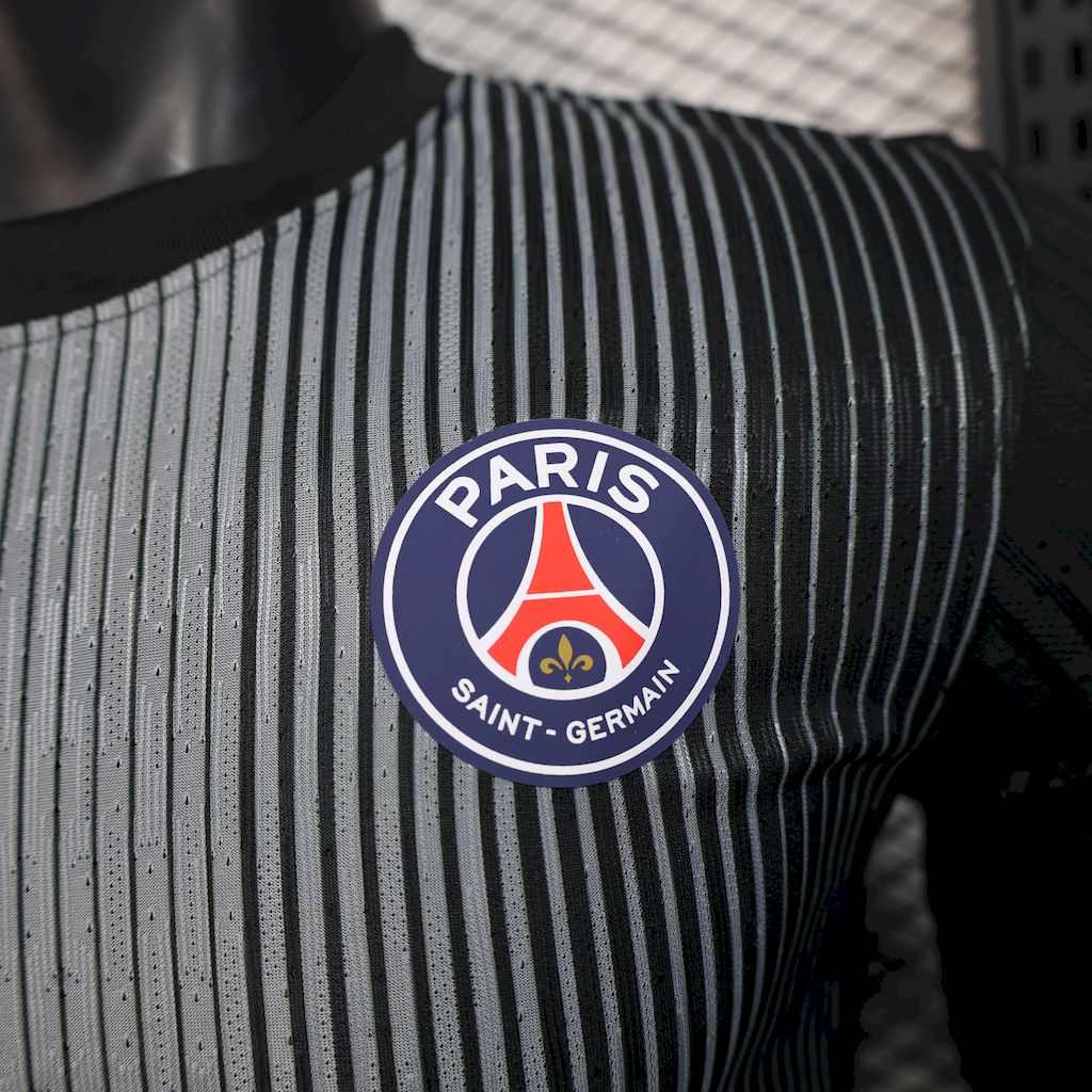 Paris Saint-Germain 2024/25 Black Goalkeeper Uniform Jersey Player Version