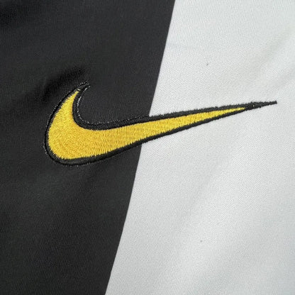 Camisa retrô titular da Juventus 2004/05