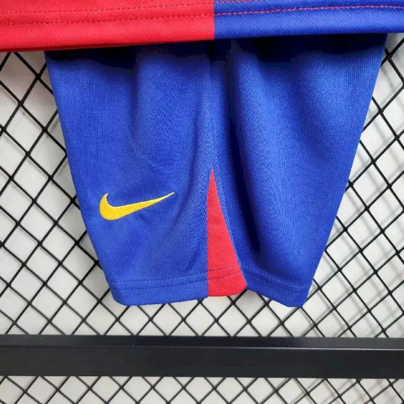 Camisa e shorts retrô infantil do Barcelona 2008/09
