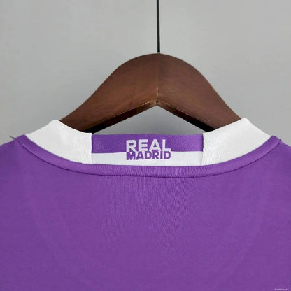 Camisa retrô reserva do Real Madrid 2016/17