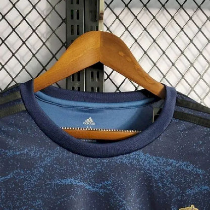 Camisa retrô reserva do Real Madrid 2019/20
