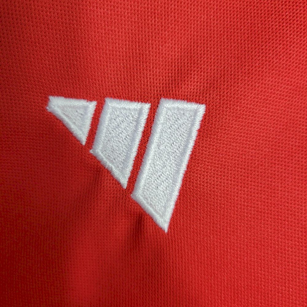 Kids Internacional 2023/24 Home Kit