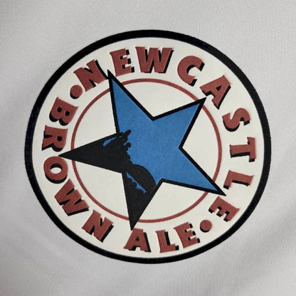 Camisa retrô reserva do Newcastle United 1999/2000